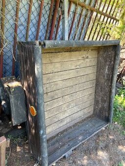 Přívěsný vozík za auto