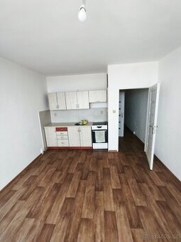Prodej bytu 1+KK (27 m2), Ceska Lipa - Holy Vrch.