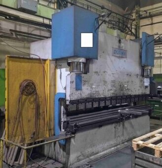 Použitý ohraňovací lis DURMA CNC HAP 30300, r. v. 2000