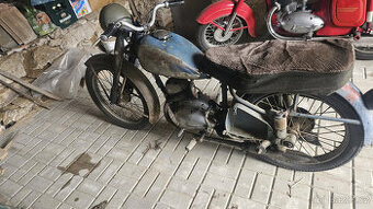 ČZ 150C pojízdná bez TP k renovaci