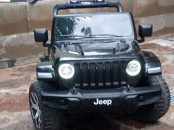 DĚTSKÝ EL. JEEP