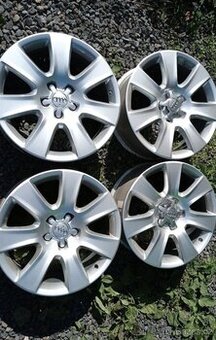 Nové ALU disky Audi 66,6 středová díra 5x112 18 top stav -..