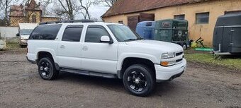 Chevrolet Suburban 1500 5.3 V8 4x4