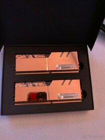 G.SKill TridentZ Royal 16GB (2x8GB) DDR4 3200 CL16, gold