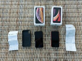Mobilní telefony iPhone X 256 GB a iPhone SE 2020