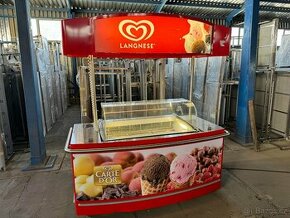 Vitrína na kopečkovou zmrzlinu (pojízdný stánek)