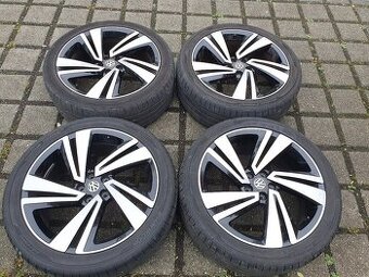 Alu kola vw 5x100 r18 7j et39 pneu 215/45/18