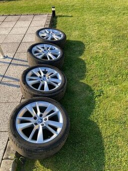 Letní kola Škoda Octavia 3, 225/45 R17 Bravuris 5 91Y