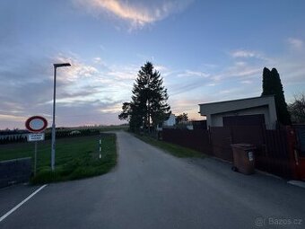 Prodám stav.pozemek/zahradaSgaráží,místností+celéPodsklepené - 1