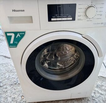 Nabízím zánovní pračku Hisense třidy A+++ 7 kg prádla