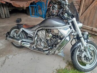 AQUILA Hyosung GV 650 r.v.1997 - 1