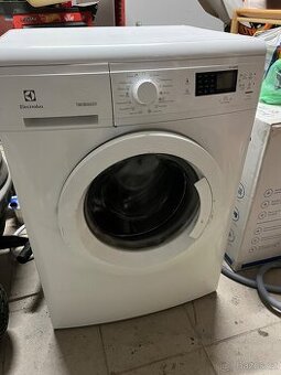 Pračka electrolux - 1