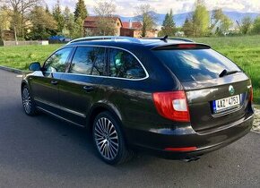 Škoda Superb Combi 2.0tdi 4x4, 2012, laurin & klement - 1