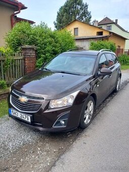 Chevrolet Cruze SW Combi 2.0 tdi 120kW rv 2012