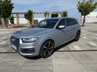 Audi Q7 3.0 TDI 200kw quattro S-line,7.míst