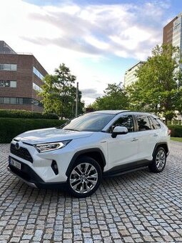 Toyota Rav 4 Hybrid, 2021,Automat, Nová STK