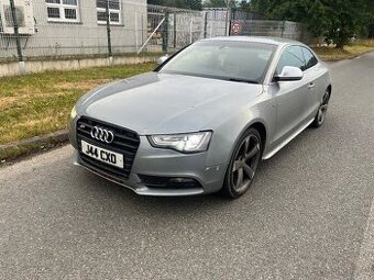 Audi S5 4.2FSI manuál