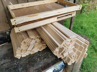 Adamec 39x24 rámkový přířez + krmítko