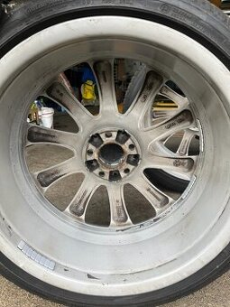 DISKY MERCEDES-BENZ