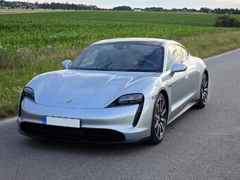 Porsche Taycan 4S Performance Plus
