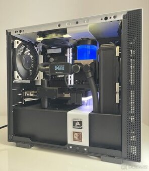 Custom Water-Cooled Gaming PC (Mini-ITX, RTX 3090)
