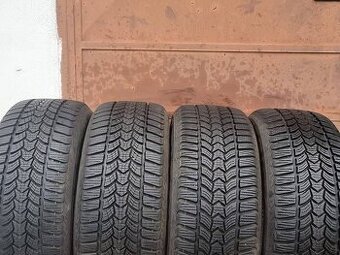 Zimní Debica 215/55/16