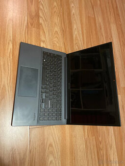 ASUS Vivobook pro 15"