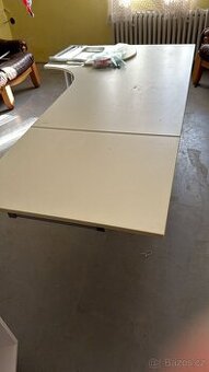 kancelářský stůl IKEA