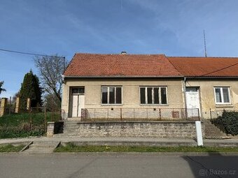 Prodej rodinného domu, pozemek 933 m² - 1