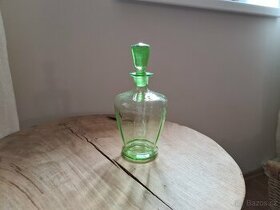 Karafa zelené sklo