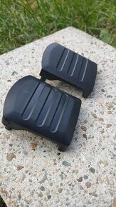 Zaklapavací uzávěr vysavače