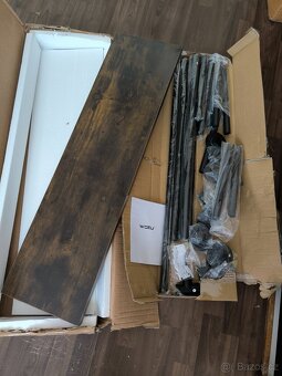 Nový věšák zn.woltu v industriálním stylu