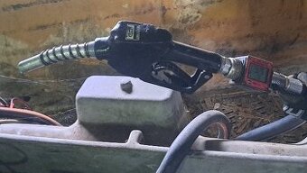 Čerpací stanice, nádrž na naftu 1000l phm