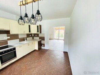 PRONÁJEM domu 3+2 v centru České Lípy