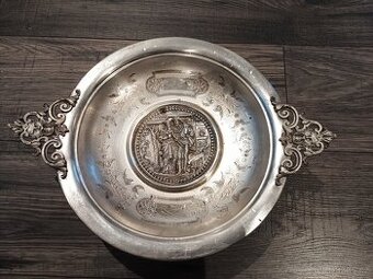 Nástolník , nástolec