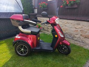 Elektrická tříkolka SELVO 31000