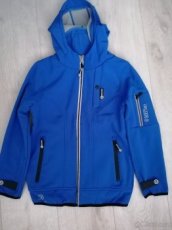 Softshellova bunda zn. F&F 9-10 let