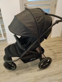 Kočárek Hauck rapid 3r