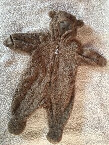 Detsky hnedy overal medvidek znacky HM vel. 56