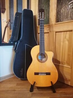 Klasická elektroakustická kytara Cordoba 45FCE cutaway