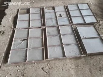 Staré železné okno, fabrické okno, 5 ks - 70x50 cm