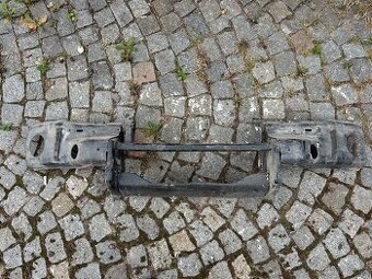 Nárazník Nissan Patrol Y61