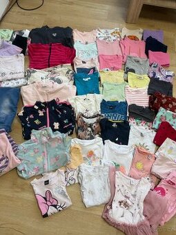 Balík 54ks oblečení na holku vel.128-134