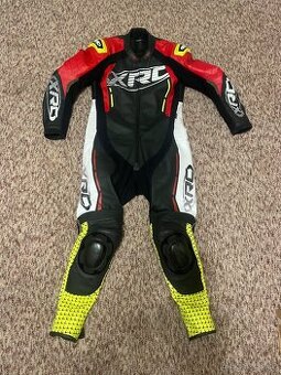 Kombinéza na motorku