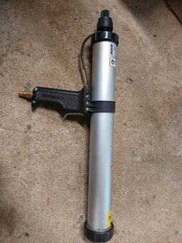 Pneumatická pistole na tmel