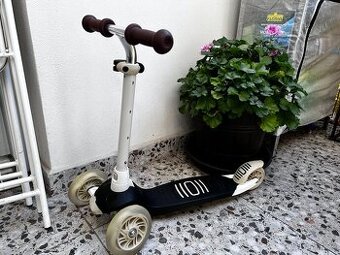 Tříkolová koloběžka z Decathlonu