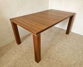 Nový rozkládací stůl ořech 90x160+40 cm