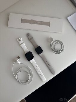 Apple Watch series 5 & 3/ 44 & 40mm černé