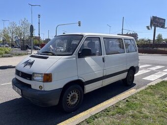 VW T4. 2,5 TDi 74kw.