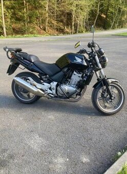 Honda CBF 500